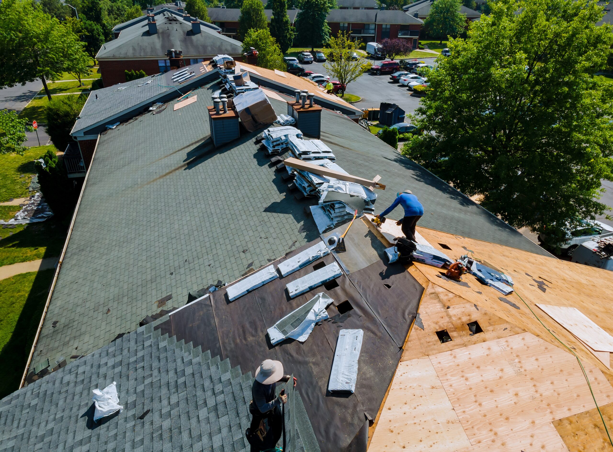 roof replacement reasons, when to replace a roof, roof damage signs, Kansas City