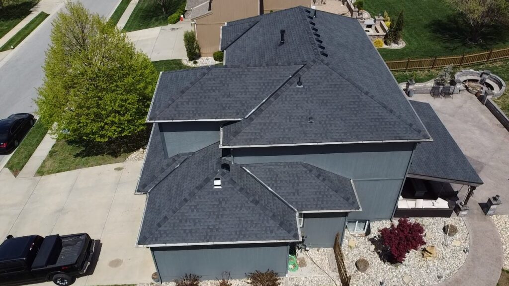 roofing service in Cole Camp, MO