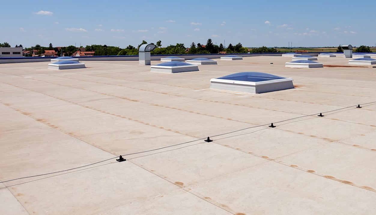 commercial flat roofs in Warrensburg