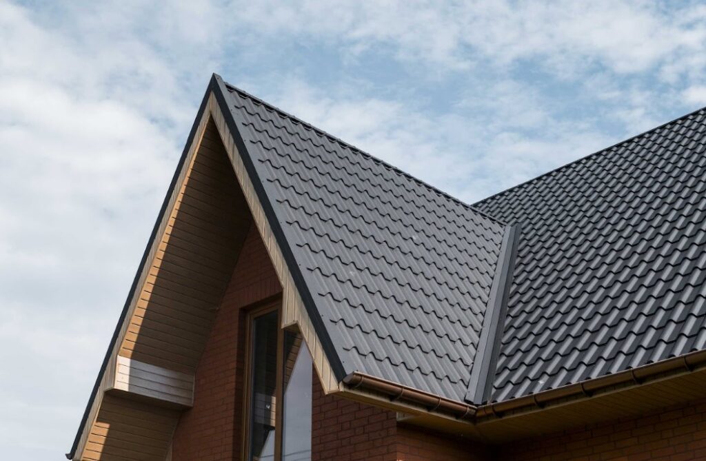 metal roofing services in Lee's Summit, MO